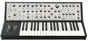 09 moog sub 37